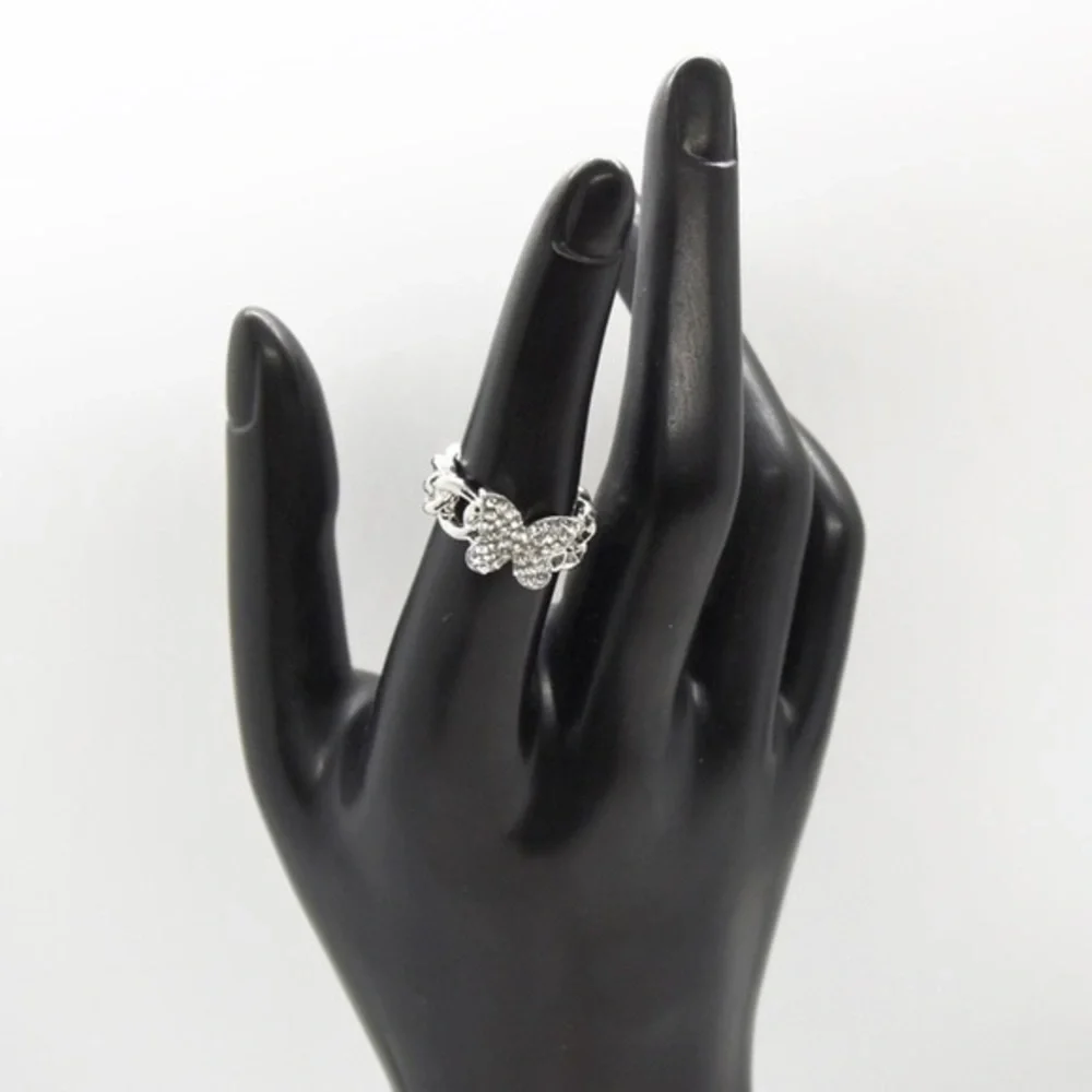 Butterfly Chain Ring - Picture 2 of 4